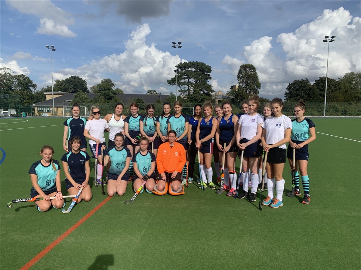Victory for the 1st team against the Old Girls in yesterday's hockey match