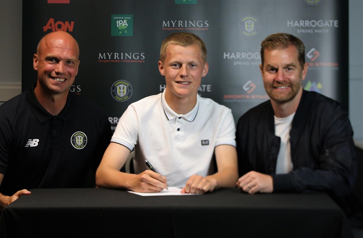Year 11 Bobby signs for two-year scholarship with Harrogate Town Football Club