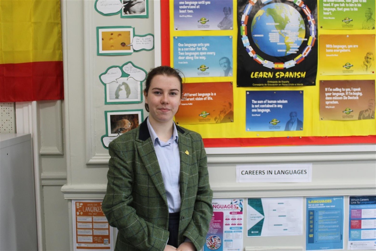 Year 12 Phoebe expands her Spanish skills